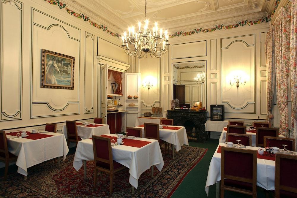 Chateau De La Motte Fenelon Камбре Екстериор снимка