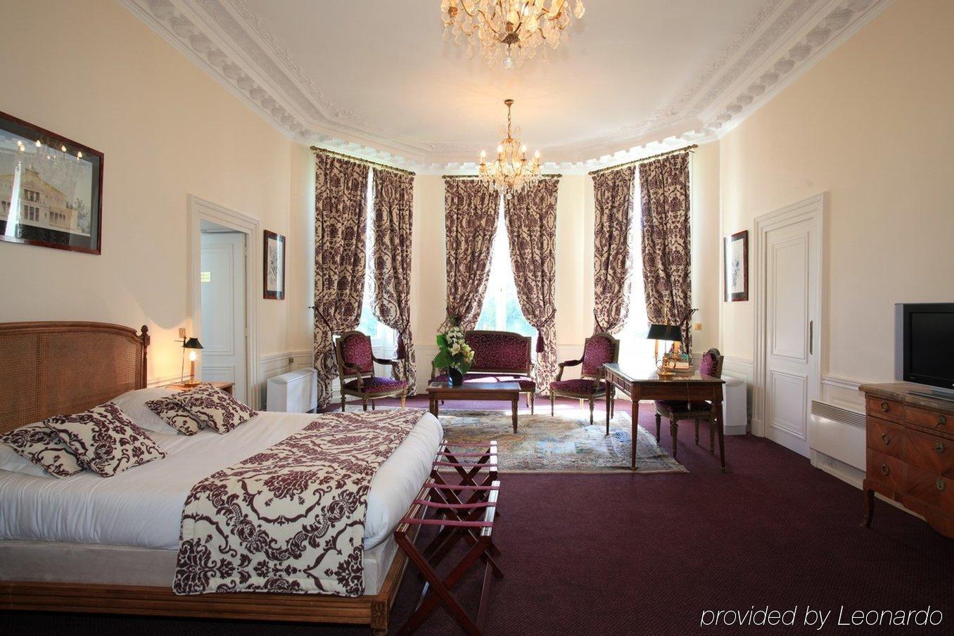 Chateau De La Motte Fenelon Камбре Екстериор снимка